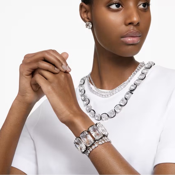 Harmonia cuff, Oversized floating crystals, White, Mixed metal - Picture 4 of 5